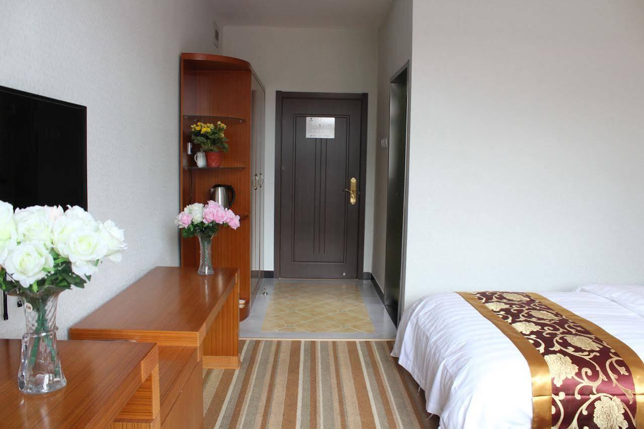 169 Hotel Beijing Shunyi Bagian luar foto
