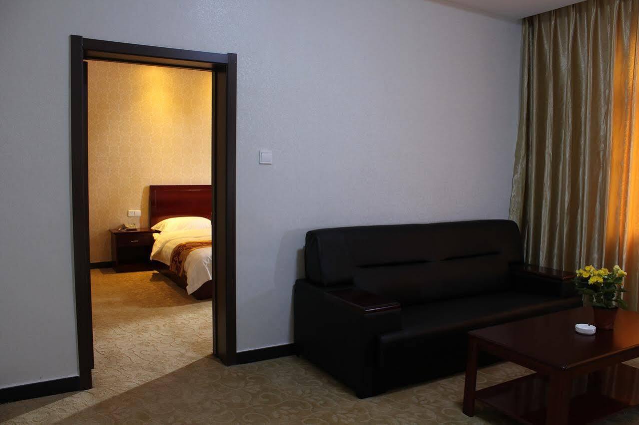 169 Hotel Beijing Shunyi Bagian luar foto